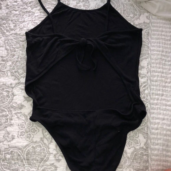 Top - Picture 2 of 2